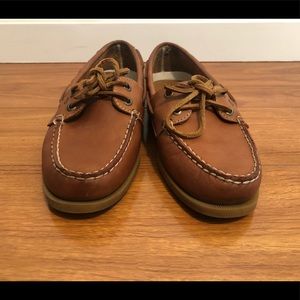 Sperry boat shoes